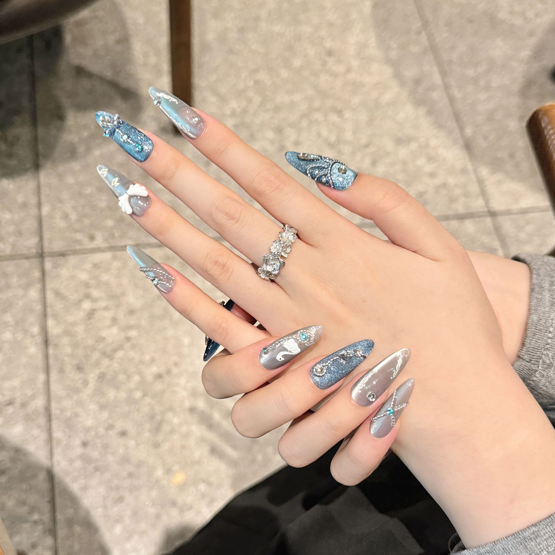 10Pcs 화이트 스완 수제 거짓 손톱 반짝이 헤이즈  - Resin Art And Deco 리뷰 및 가격