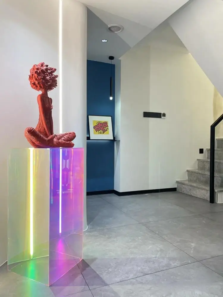 현대 노르딕 아트 룸 장식 추상 앉아 소녀 그림 액션  - Resin Art Table 리뷰 및 가격